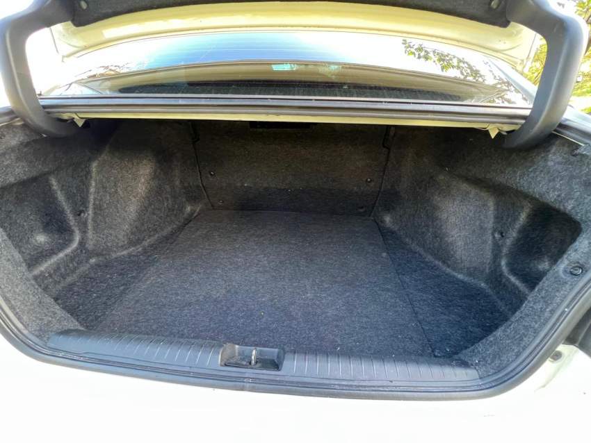 Honda Civic FD Hybrid 2011 - 6 - Family Cars  on Aster Vender