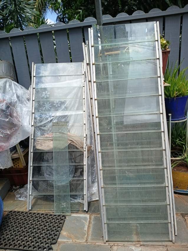 Anciens Nacco en metal et Machine a Coudre - 6  on Aster Vender