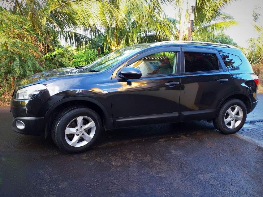 Nissan Qashqai +2 - 4 - Sport Cars  on Aster Vender