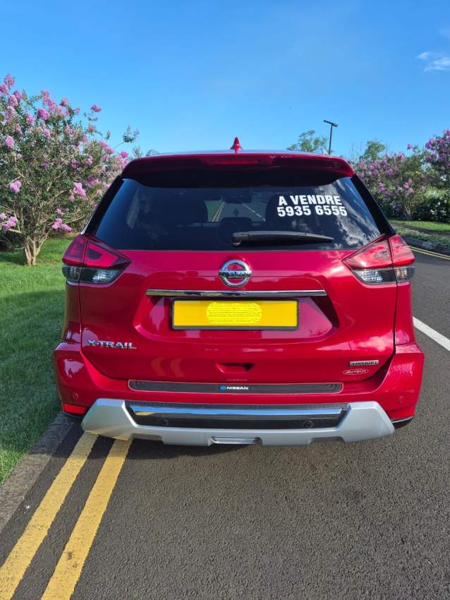 Nissan X-Trail Hybrid– 2017 - 2 - SUV Cars  on Aster Vender