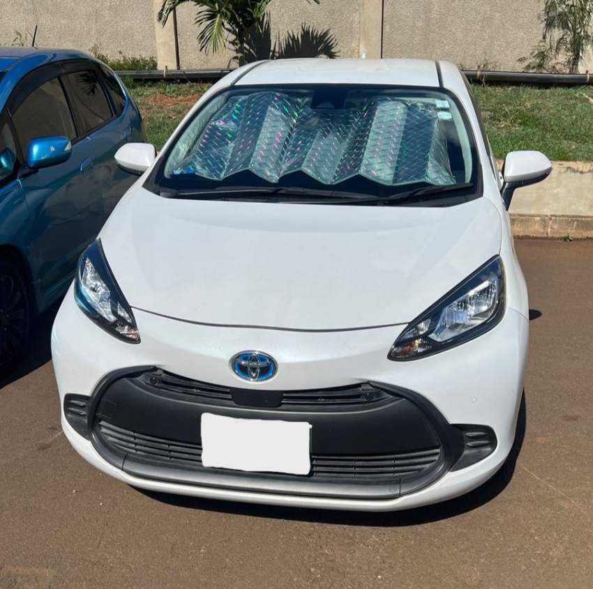 Toyota Aqua Hybrid 2022 - 1 - Family Cars  on Aster Vender