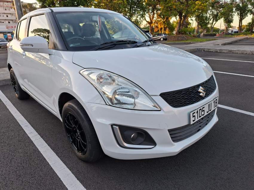 Suzuki Swift - 1 - Family Cars  on Aster Vender