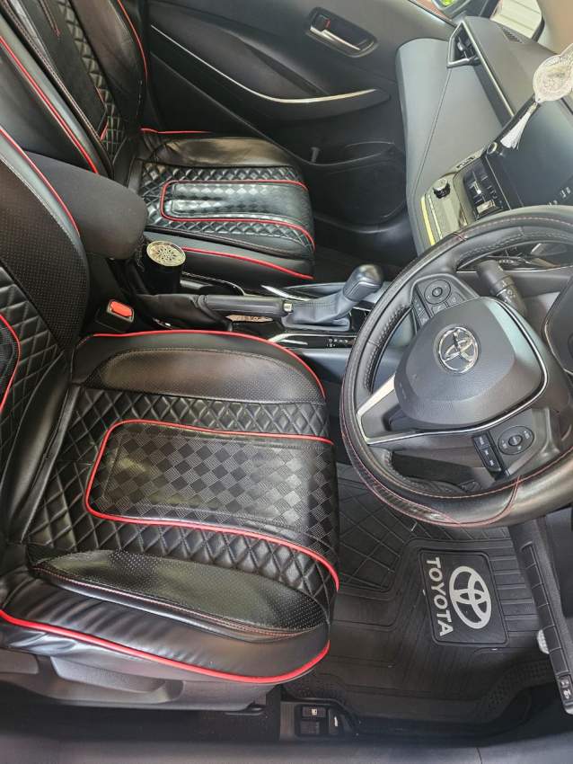 TOYOTA COROLLA 2023 - 5 - Family Cars  on Aster Vender