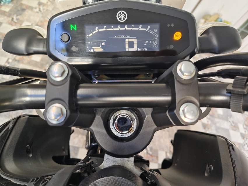 Yamaha FZ 3.0 serie AK - 1 - Roadsters  on Aster Vender