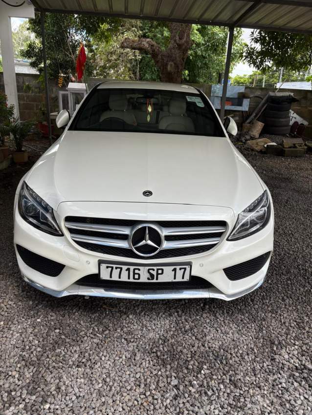 Mercedes-Benz C-class - 1.6 Sedan C180 AMG - 9 - Luxury Cars  on Aster Vender