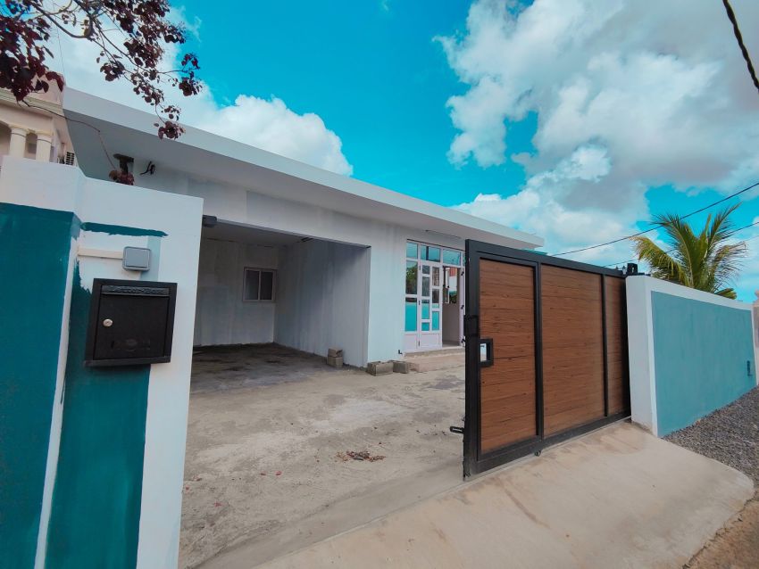  HOUSE FOR SALE  TERRE ROUGE BOIS PIGNOLET - 2  on Aster Vender