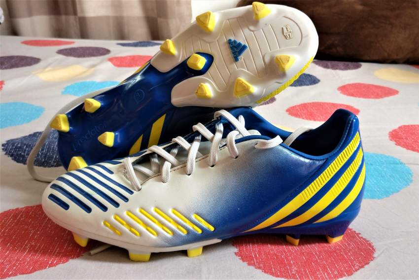 Adidas Predator soccer shoes (Size 40) - 3 - Boots  on Aster Vender