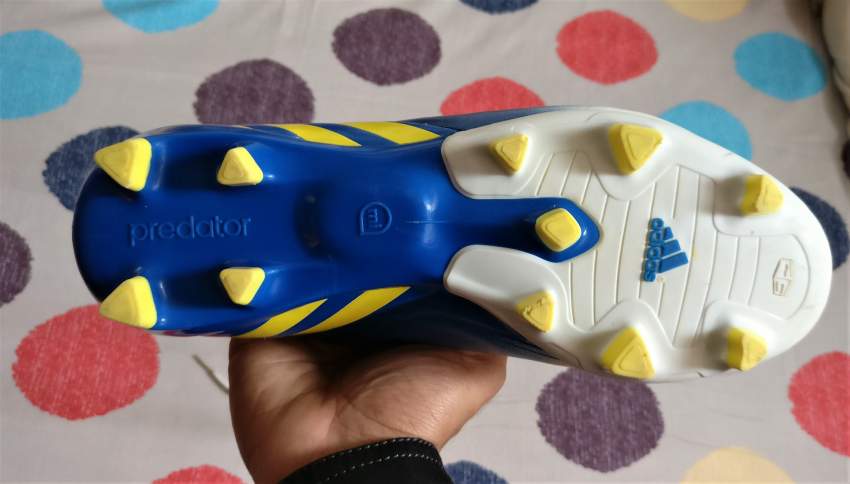 Adidas Predator soccer shoes (Size 40) - 2 - Boots  on Aster Vender