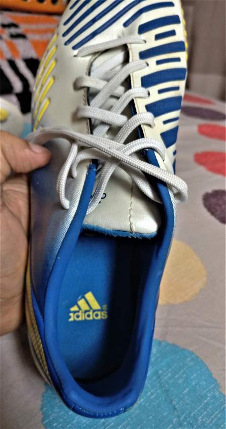 Adidas Predator soccer shoes (Size 40) - 7 - Boots  on Aster Vender