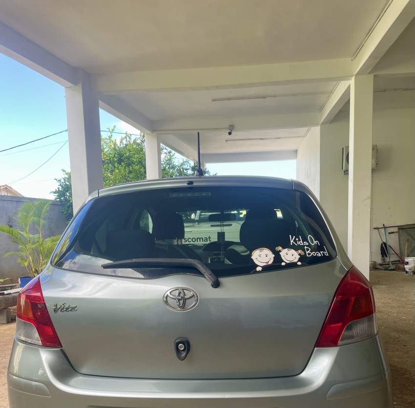 Toyota Vitz Année 2009 - 2 - Family Cars  on Aster Vender