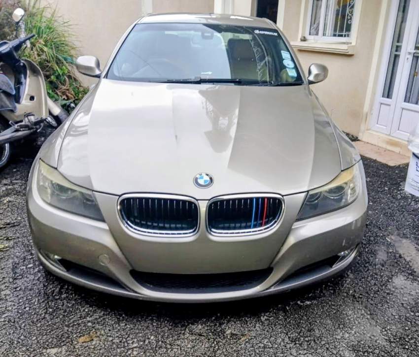 Bmw 320i Year 2009 - 0 - Luxury Cars  on Aster Vender