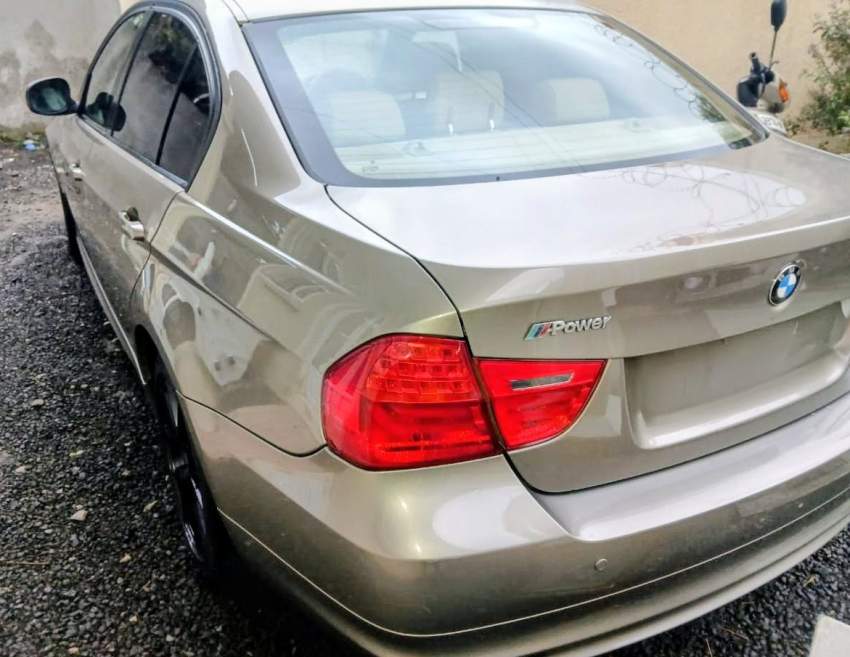 Bmw 320i Year 2009 - 4 - Luxury Cars  on Aster Vender