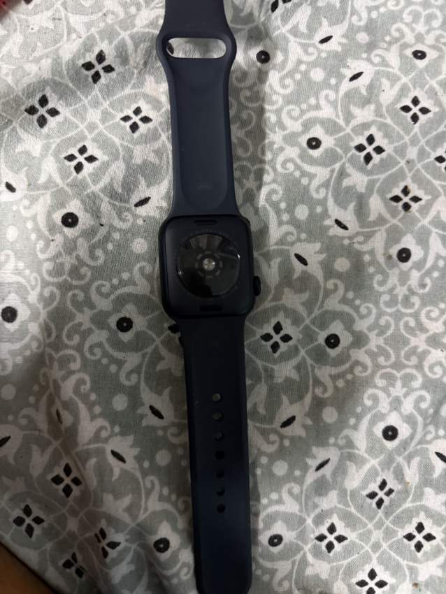 Apple watch se 2025 - 1  on Aster Vender