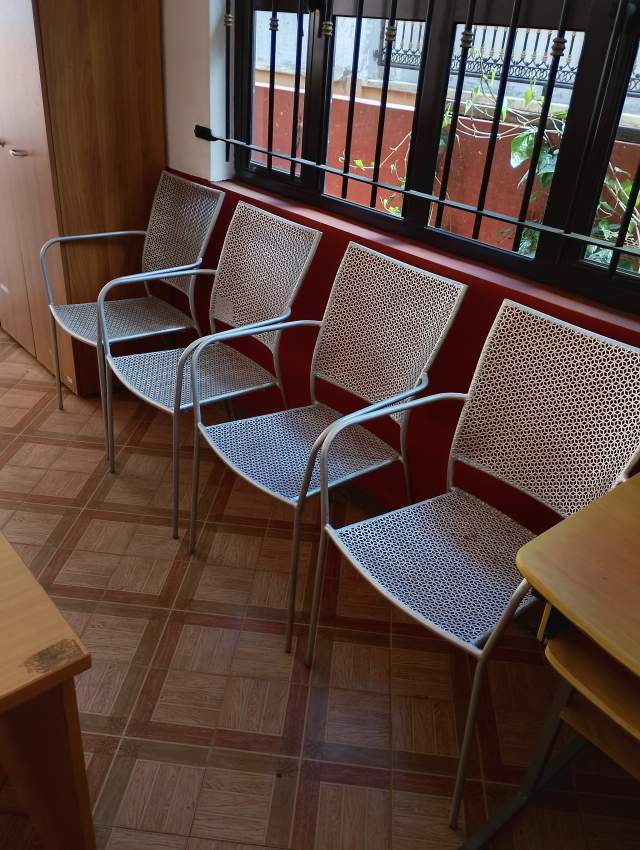 Office furniture - 3 - Desks  on Aster Vender