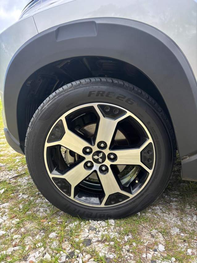 Mitsubishi Xpander Cross - 2 - SUV Cars  on Aster Vender