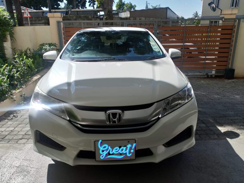 Honda Grace Hybrid RS – 2016