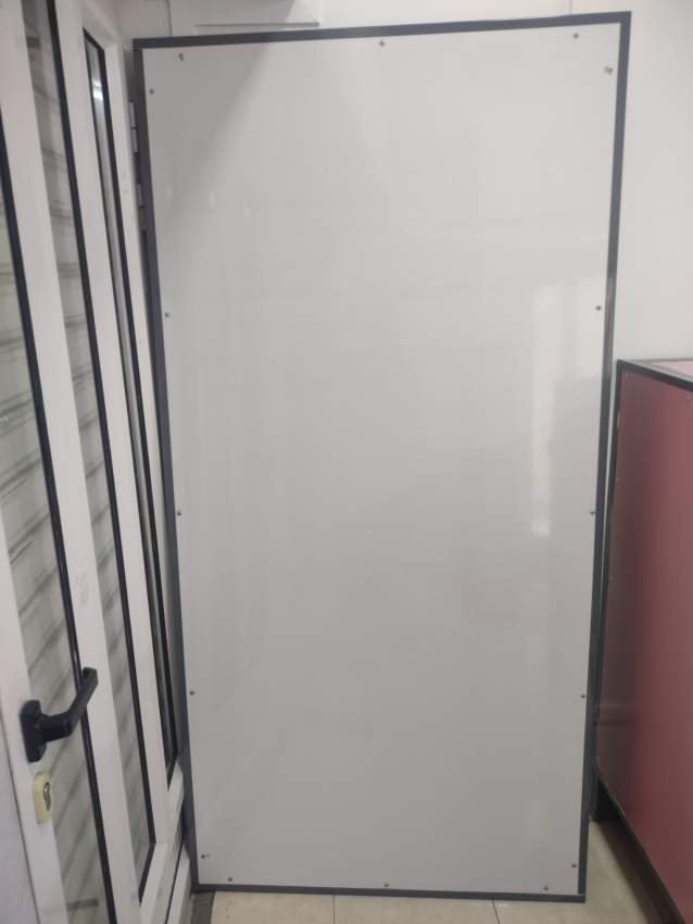 Nearly new shop counter and partition - 1 - Others  on Aster Vender