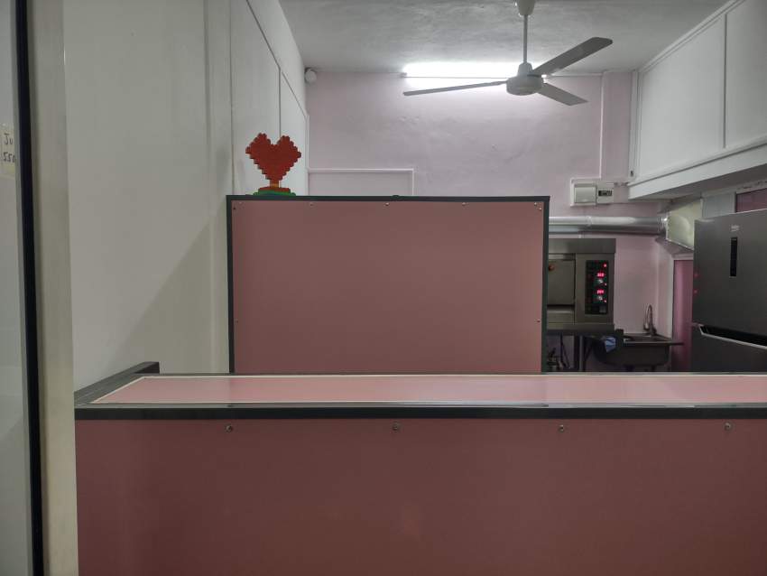 Nearly new shop counter and partition - 3 - Others  on Aster Vender