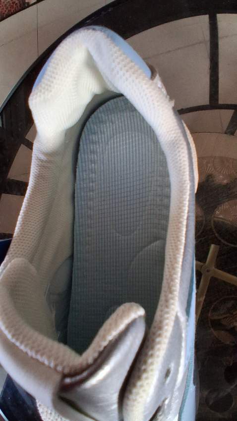 Trainers/ walking shoes - 5 - Sneakers  on Aster Vender