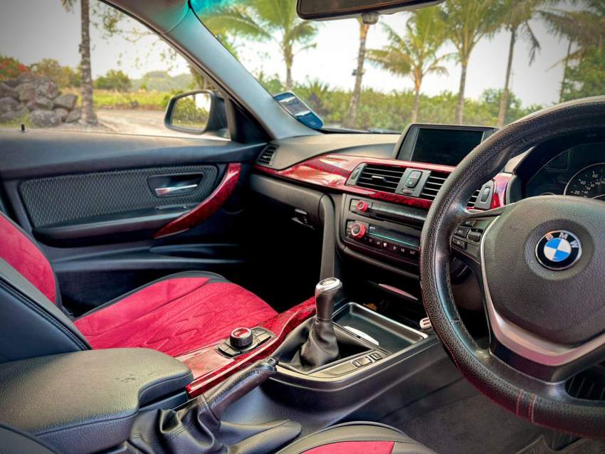 2013 BMW F30 320i (Manual) - 4 - Luxury Cars  on Aster Vender