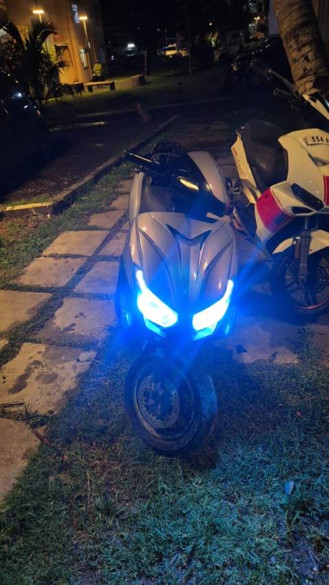 SCOOTER ÉLECTRIQUE À VENDRE - Call lor 5867 6410 - 8 - Electric Scooter  on Aster Vender