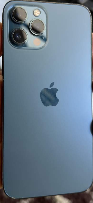 IPHONE 12 PRO MAX 128 GB  VERY GOOD CONDITION - 1 - iPhones  on Aster Vender