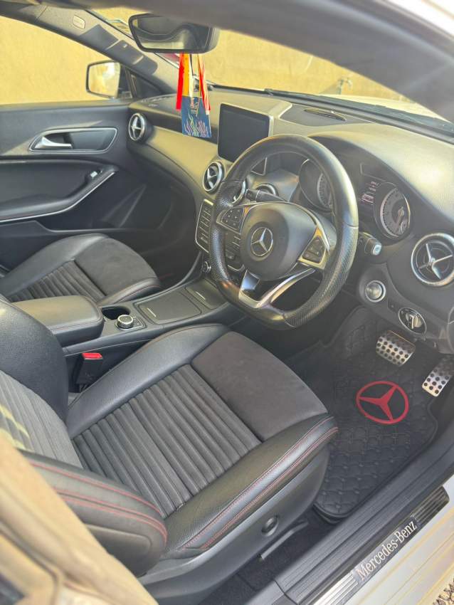 Mercedes-Benz CLA180 AMG Pack – 2016 - 5 - Luxury Cars  on Aster Vender