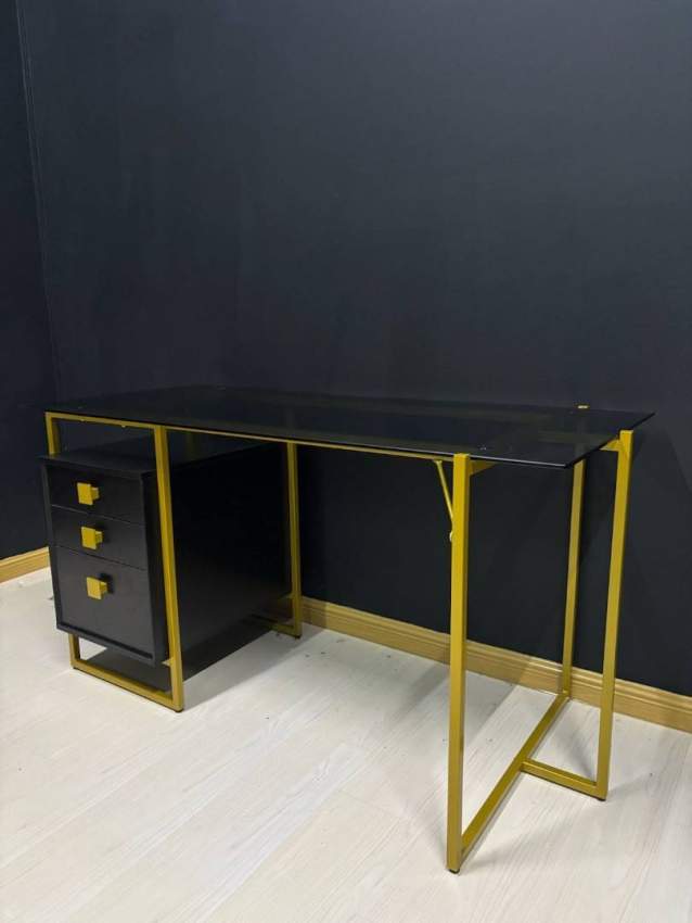 OFFICE DESK AND CHAIR - 5 - Desk chairs  on Aster Vender