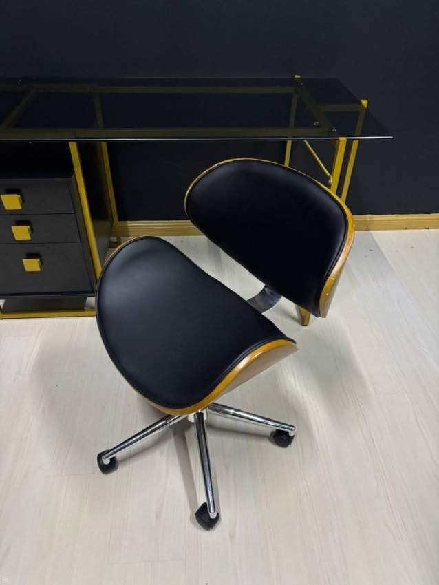 OFFICE DESK AND CHAIR - 1 - Desk chairs  on Aster Vender