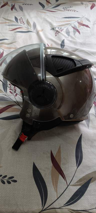 Nolan hemet - 3 - Mopeds  on Aster Vender