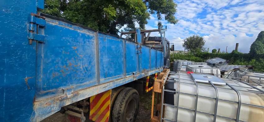 FAW 2008 MODEL - 2 - Truck bed  on Aster Vender