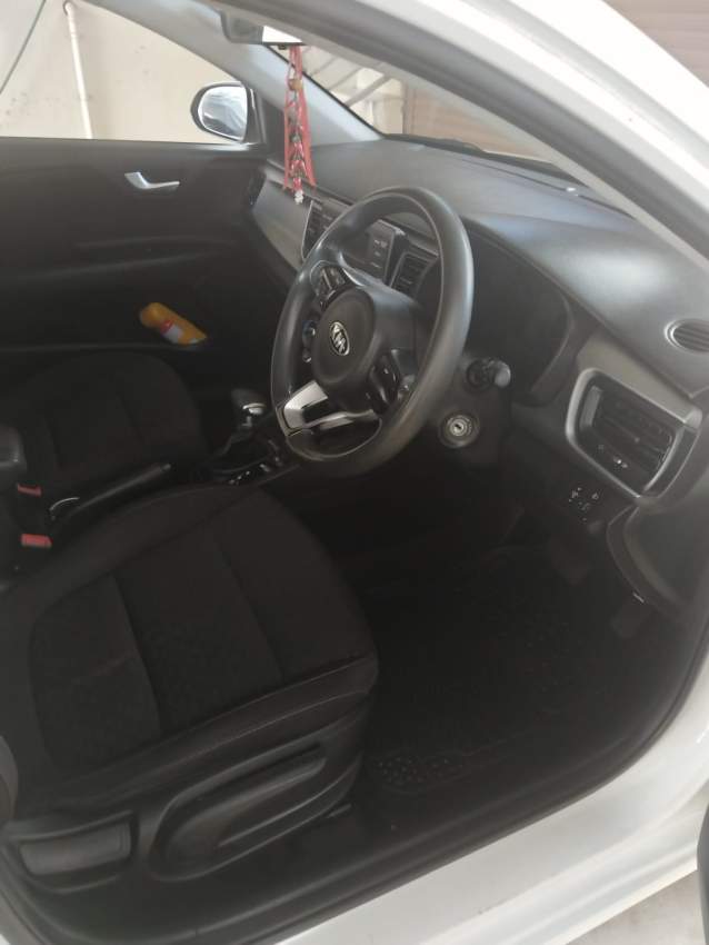 2018 Kia Rio - 2 - Compact cars  on Aster Vender
