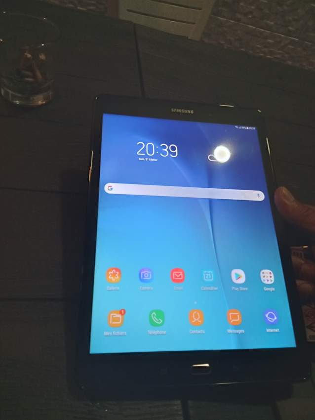 Tablet - 0 - Laptop  on Aster Vender