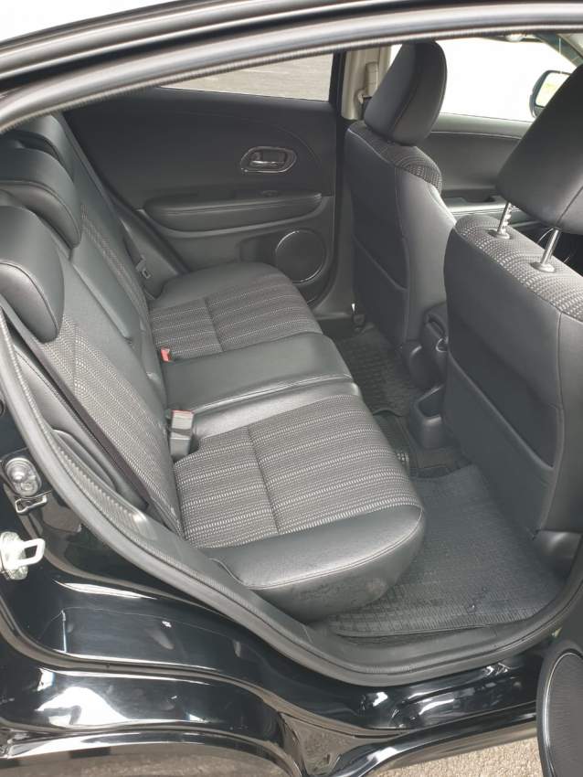 2015 Honda Vezel Z 1.5 Hybrid - 6 - SUV Cars  on Aster Vender