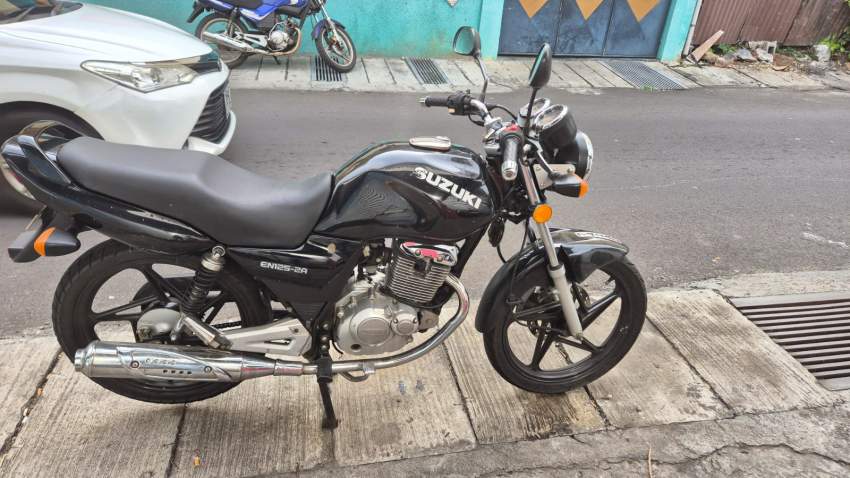 Suzuki En125 serie AD - 1 - Roadsters  on Aster Vender