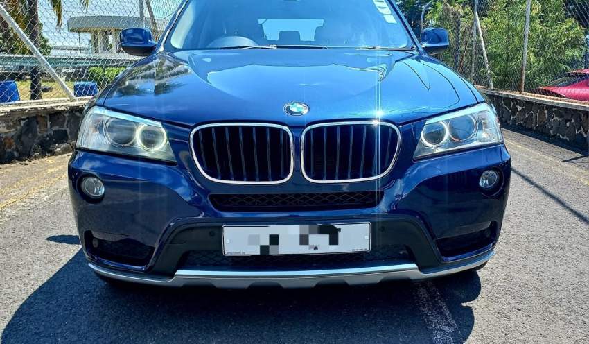 BMW SUV X3 - 5 - Luxury Cars  on Aster Vender