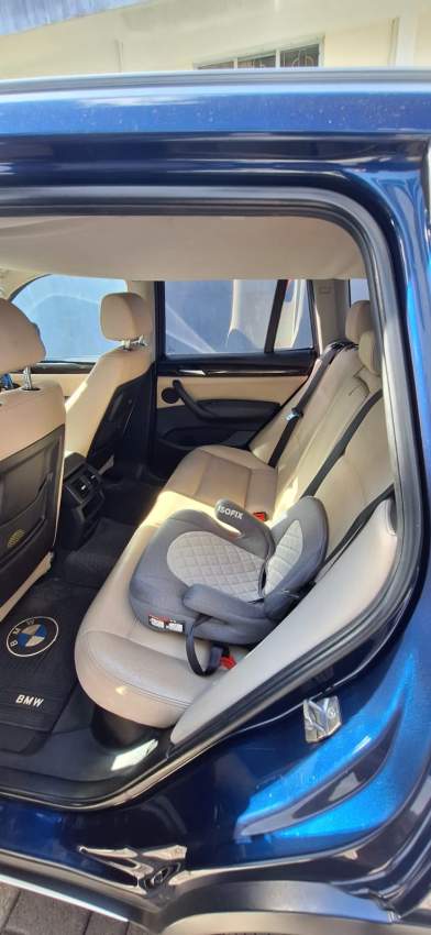 BMW SUV X3 - 2 - Luxury Cars  on Aster Vender