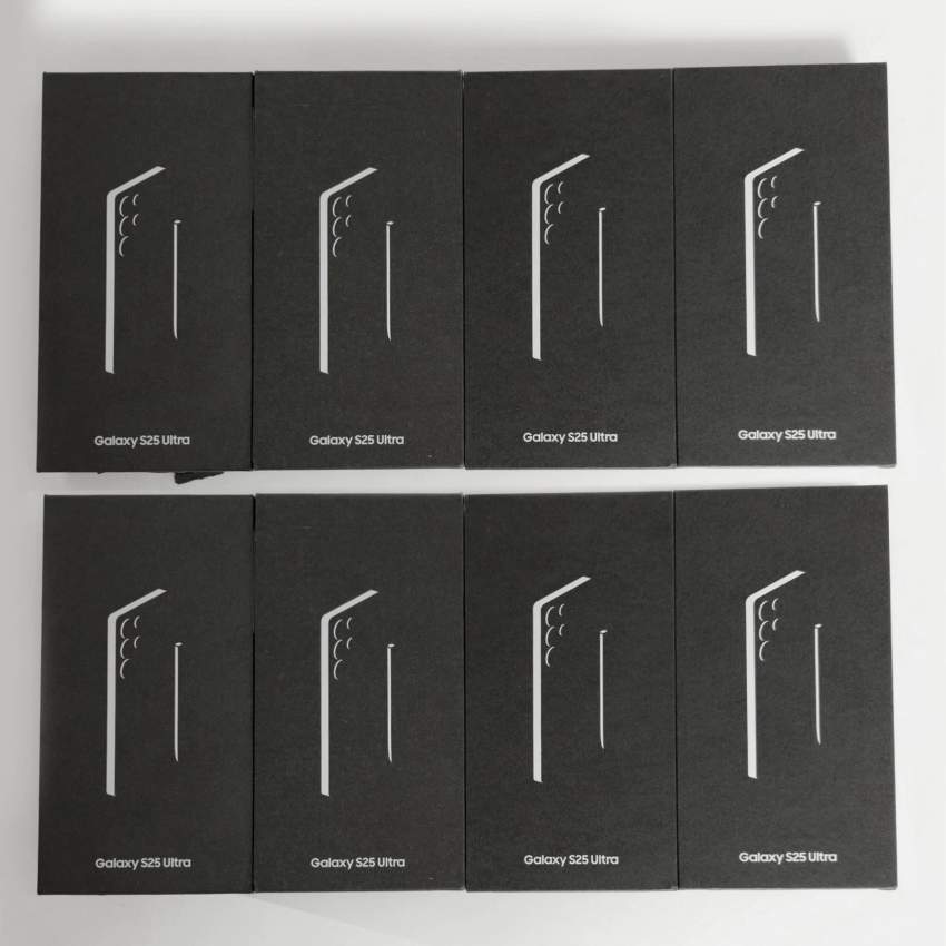 Apple iPhone 17 Pro Max, 17 Pro and more... - 1 - iPhones  on Aster Vender