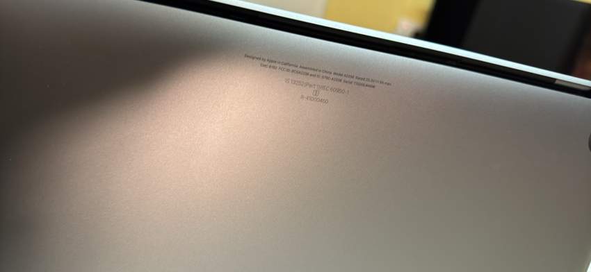 Apple mackbook Pro - 3 - Laptop  on Aster Vender