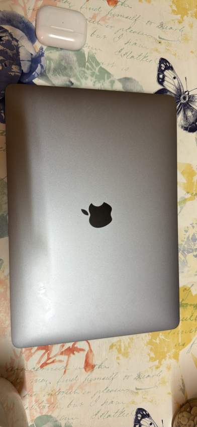 Apple mackbook Pro - 2 - Laptop  on Aster Vender