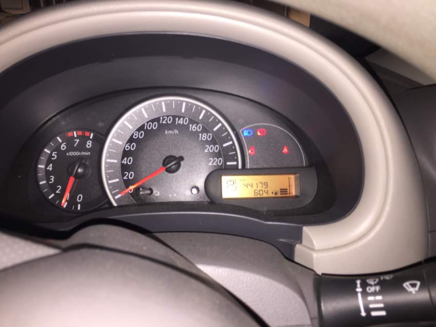 Nissan March - 2 - Compact cars  on Aster Vender