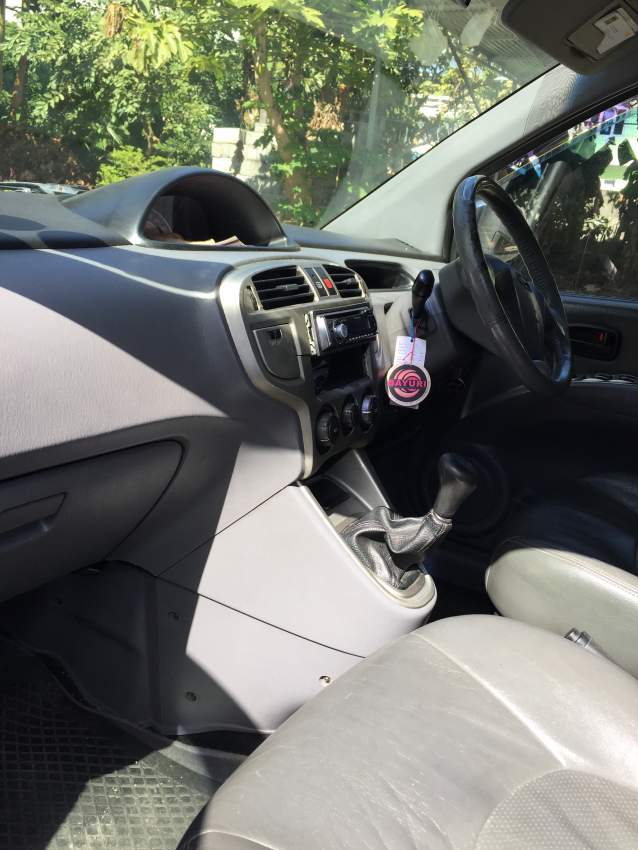 Hyundai Matrix - 2 - SUV Cars  on Aster Vender