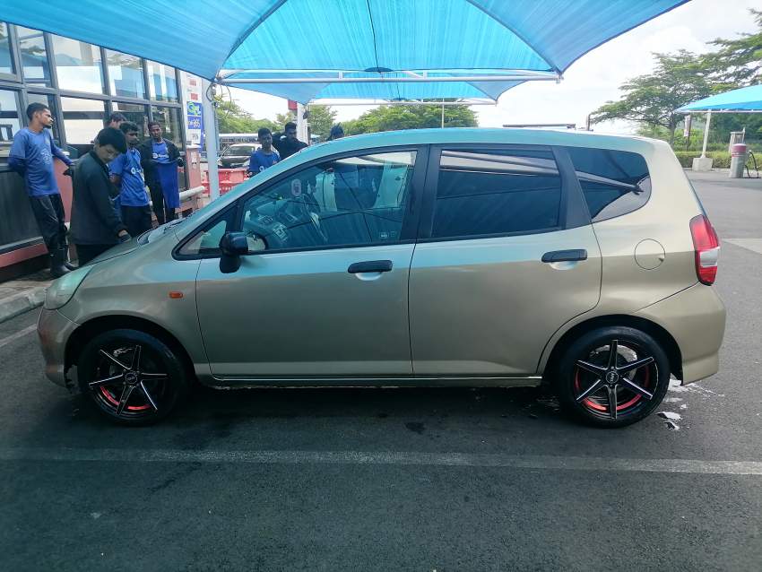 Honda Jazz 07 - 4 - Compact cars  on Aster Vender