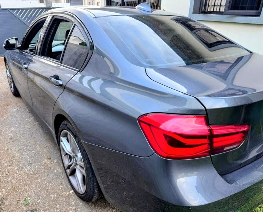 BMW F30 - 3 - Luxury Cars  on Aster Vender