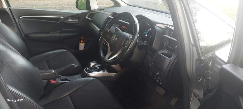 Honda Fit 2016 Hybrid for Sale - 3 - Compact cars  on Aster Vender