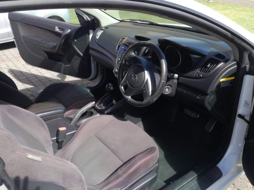 KIA KOUP - 1 - Sport Cars  on Aster Vender
