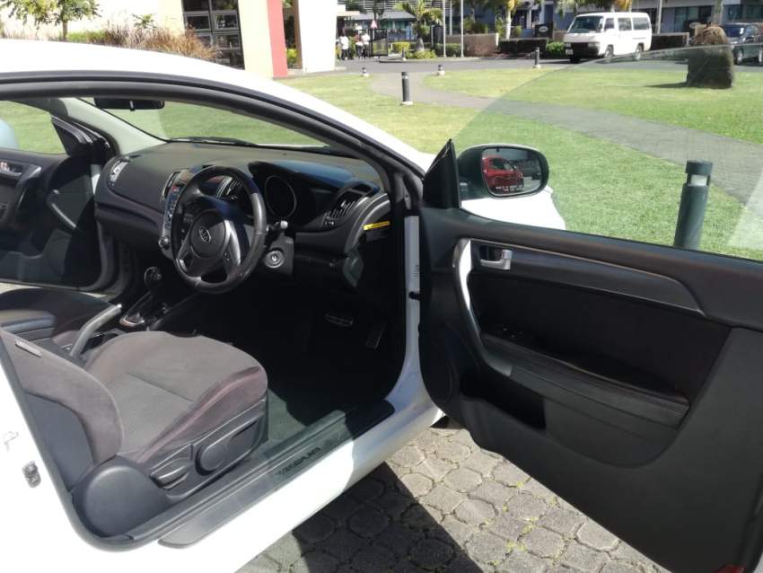 KIA KOUP - 6 - Sport Cars  on Aster Vender