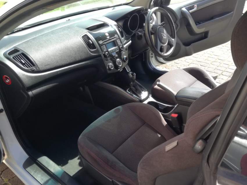 KIA KOUP - 3 - Sport Cars  on Aster Vender