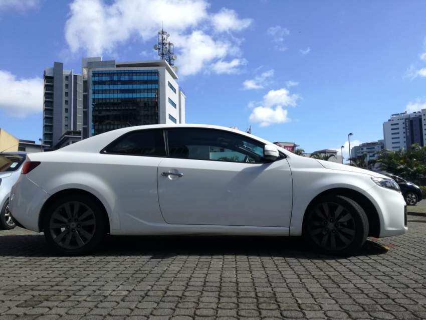 KIA KOUP - 8 - Sport Cars  on Aster Vender