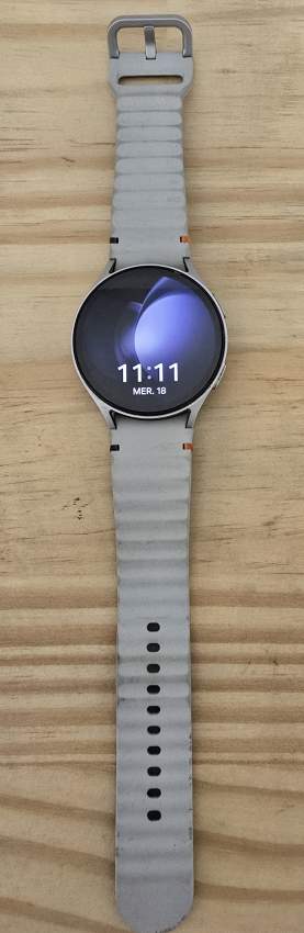 Montre Samsung Watch 7 44mm - 1 - Smartwatch  on Aster Vender